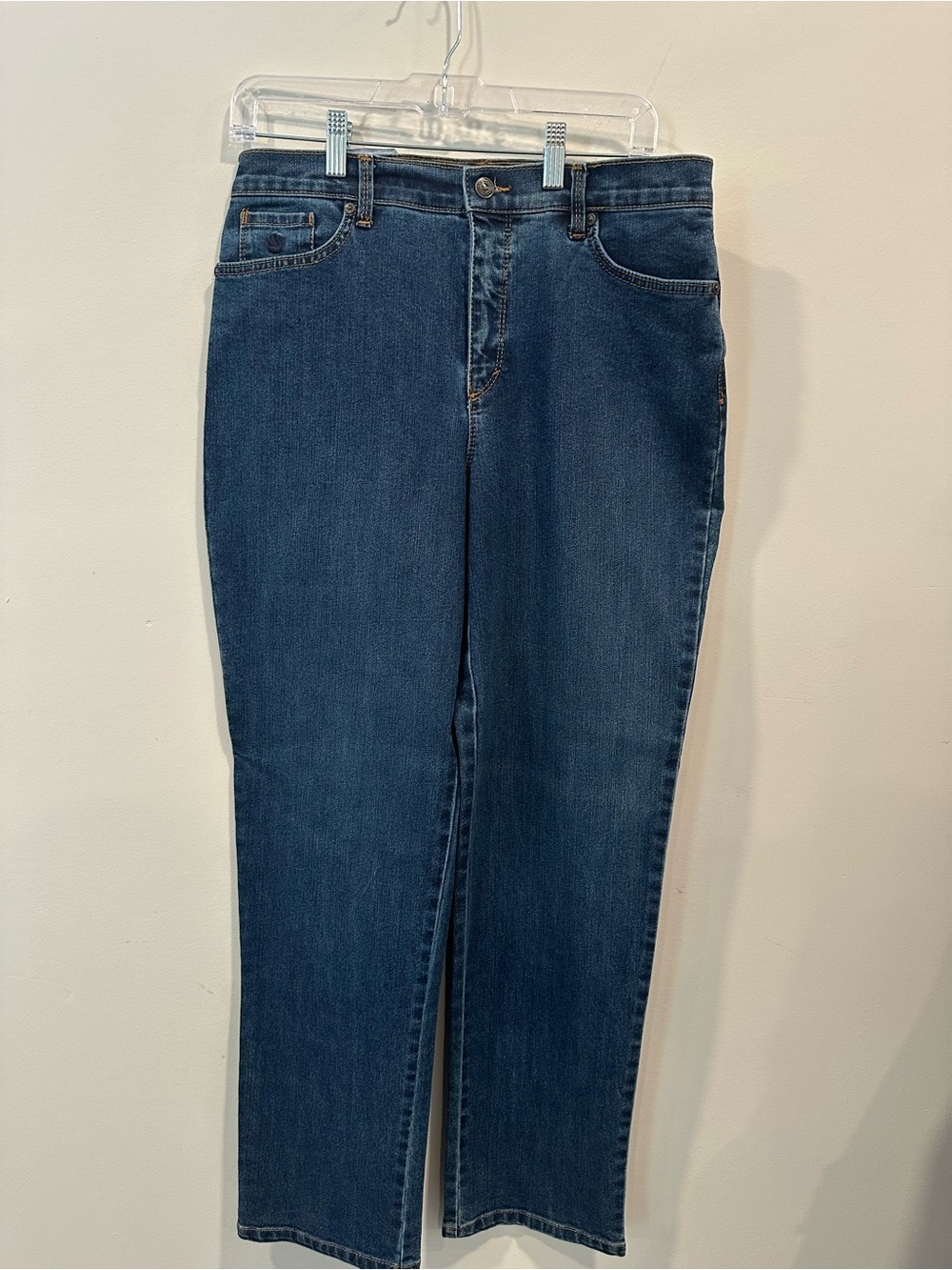 Gloria Vanderbilt Mid to Dark Blue Straight Leg Jeans